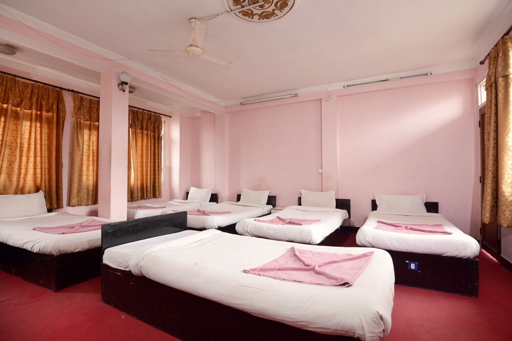 Hotel Silver Home 14/37