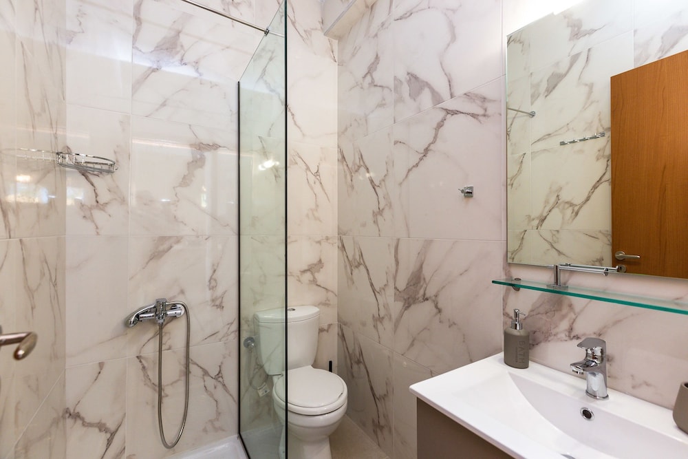 Vigla Suites 57/58