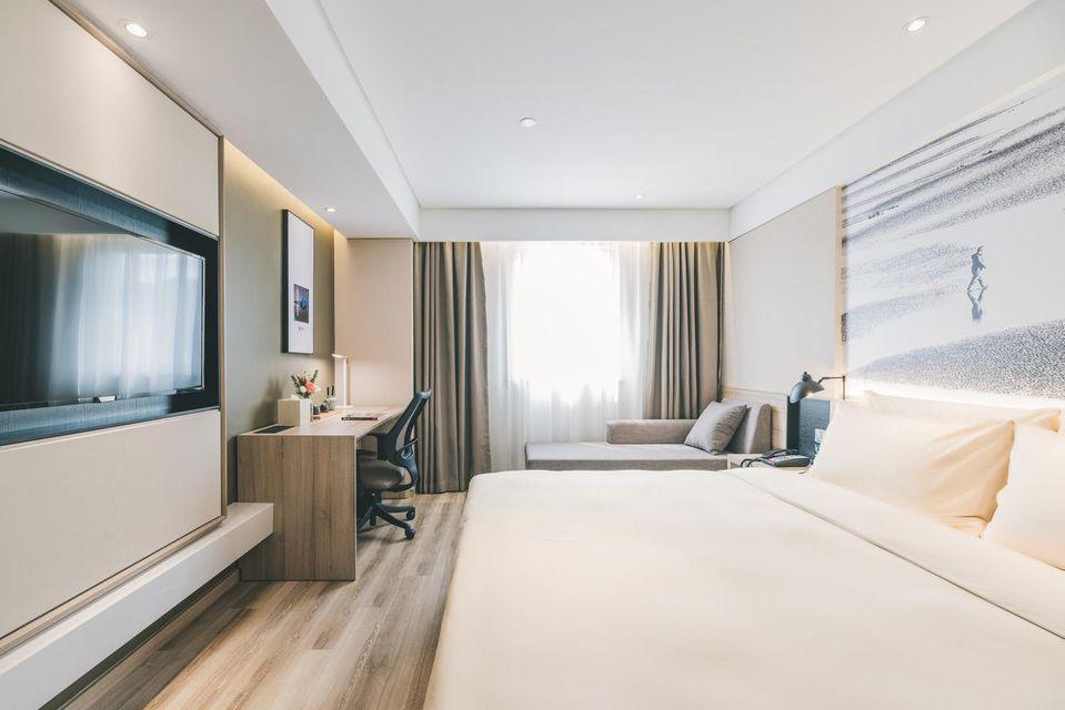 Double Bed