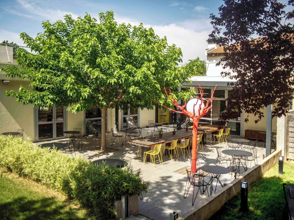Ibis Aix En Provence Hotel 65/74