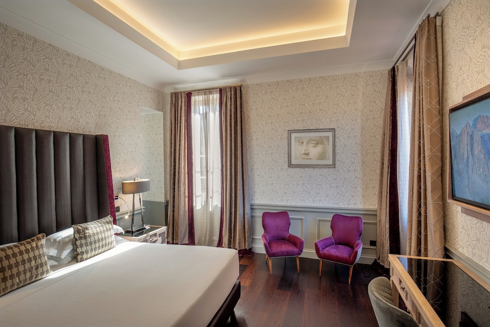 The Inn at the Spanish Steps 54/112