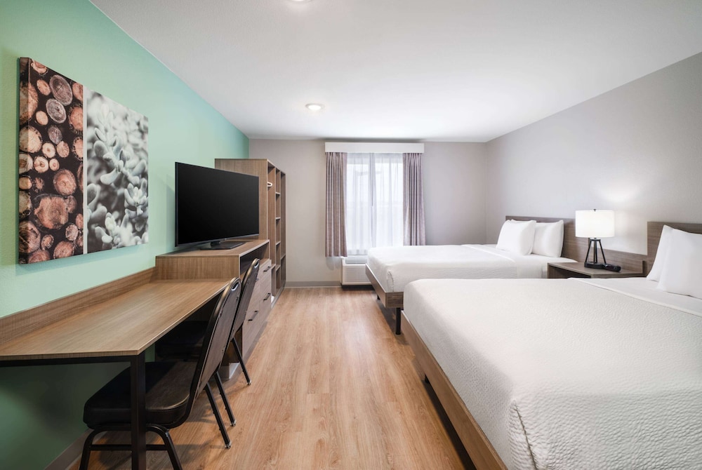 ECHO Suites Extended Stay by Wyndham Phoenix-Peoria/Glendale 40/74
