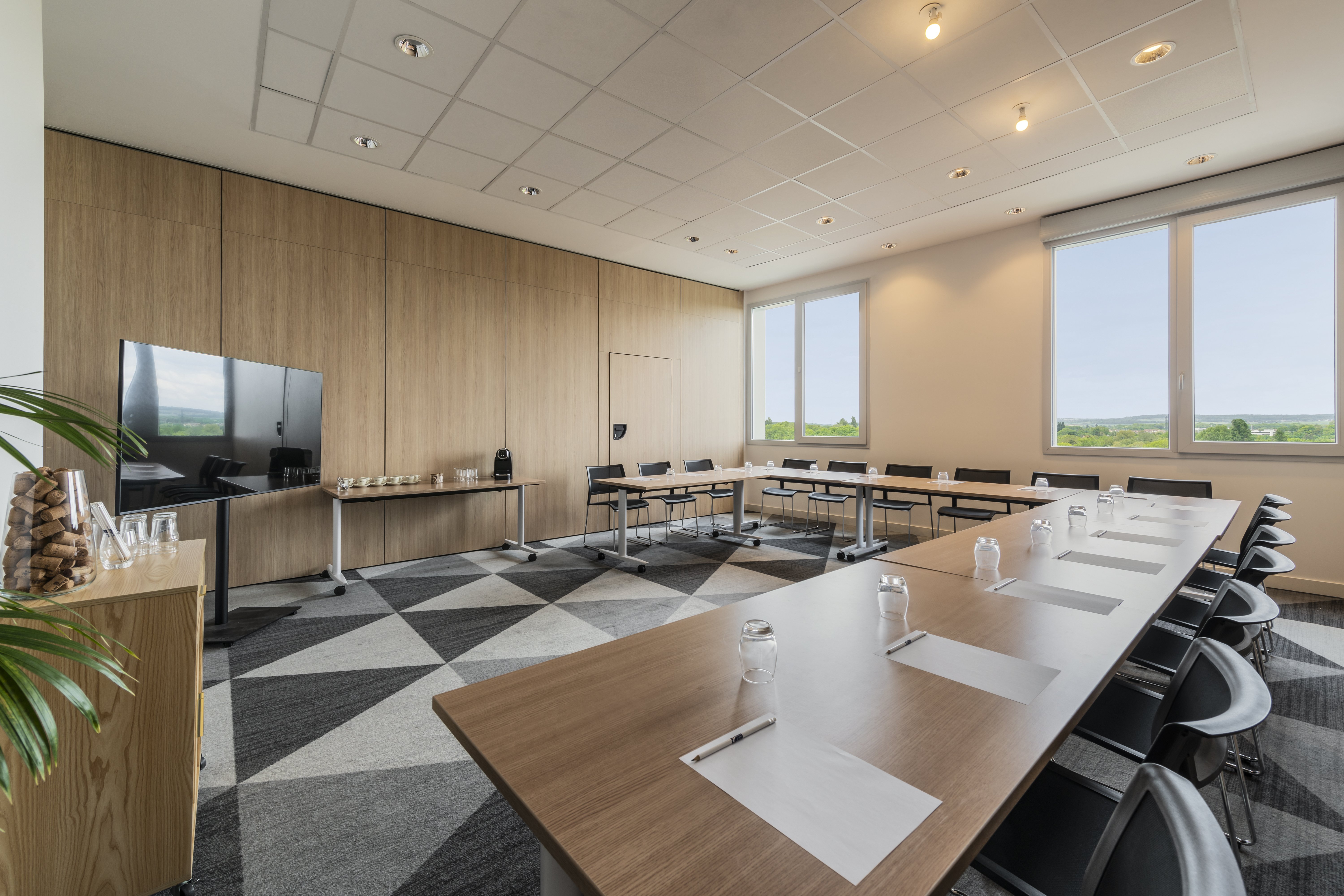 Holiday Inn Express & Suites Reims - Rives de Vesle 15/16
