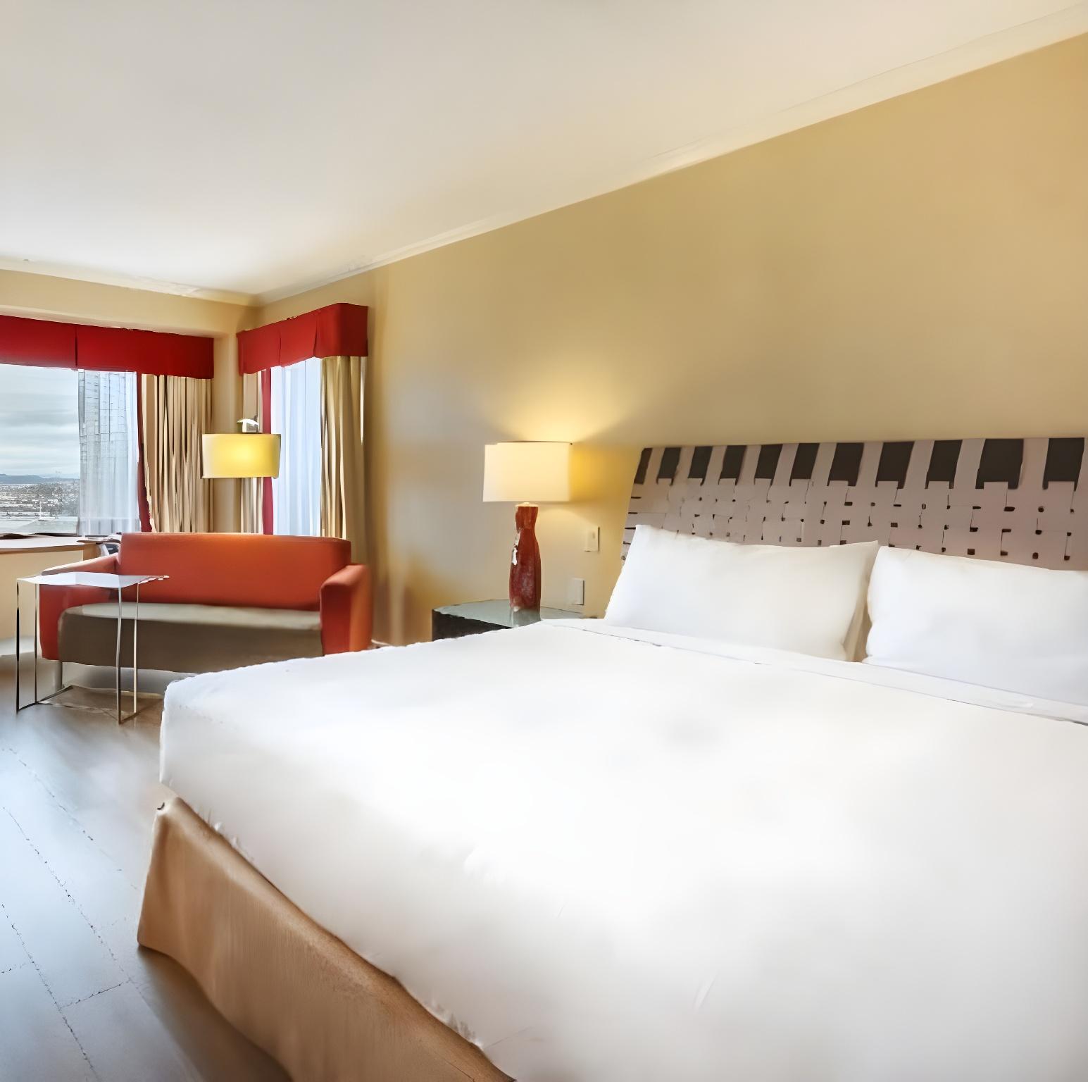 Prestige, King Bed