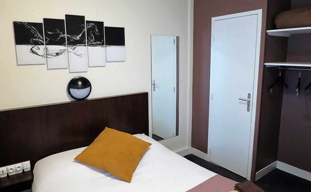 De La Paix Hotel 19/36