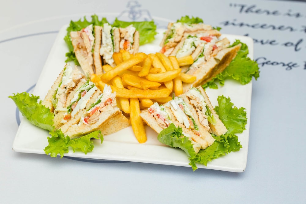 FrankieS Hotel 17/41