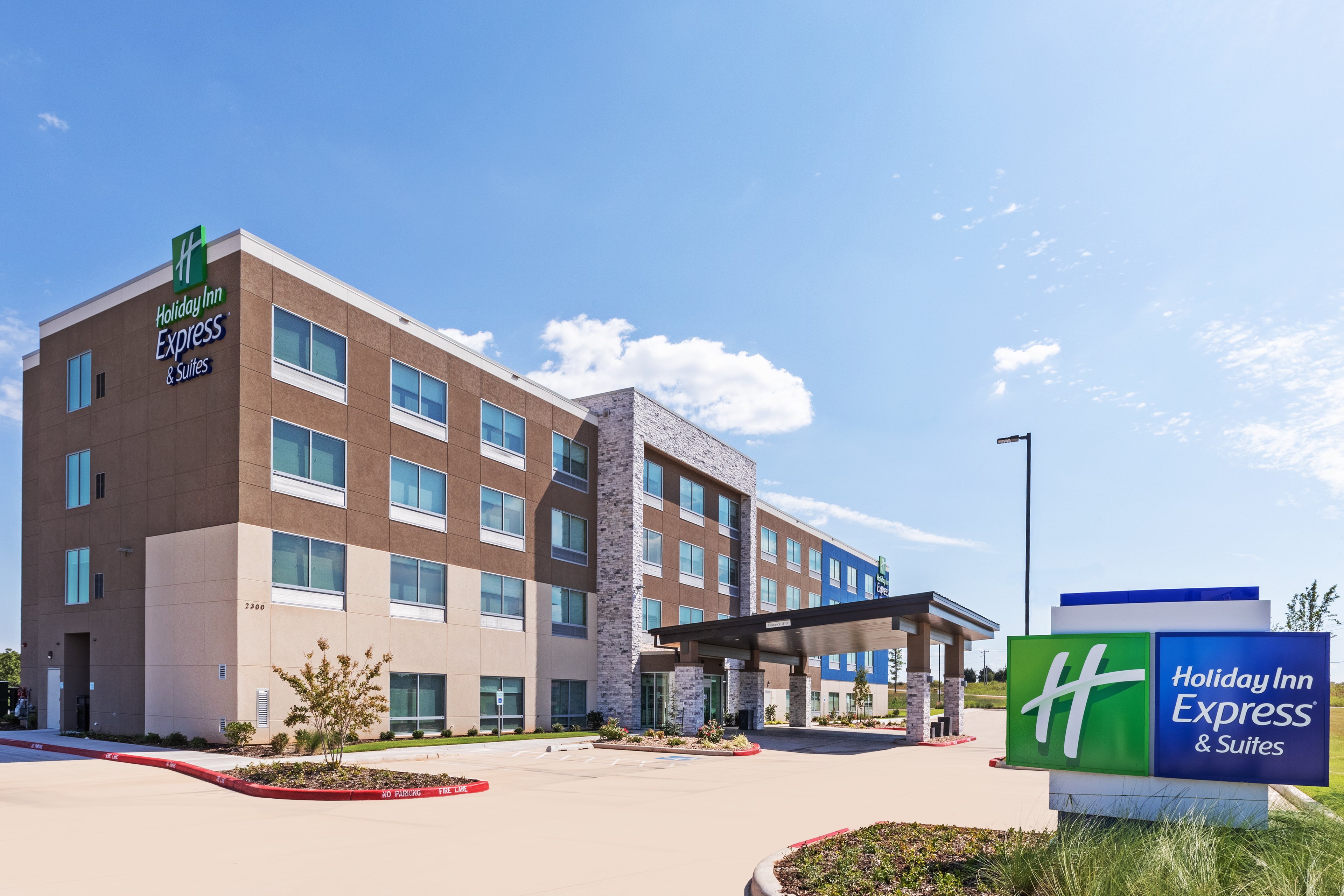 Holiday Inn Express & Suites Purcell 4/48