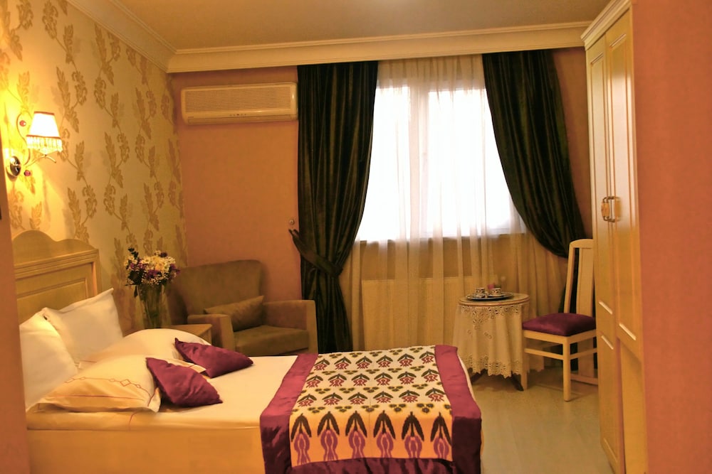 Divas Hotel 24/68