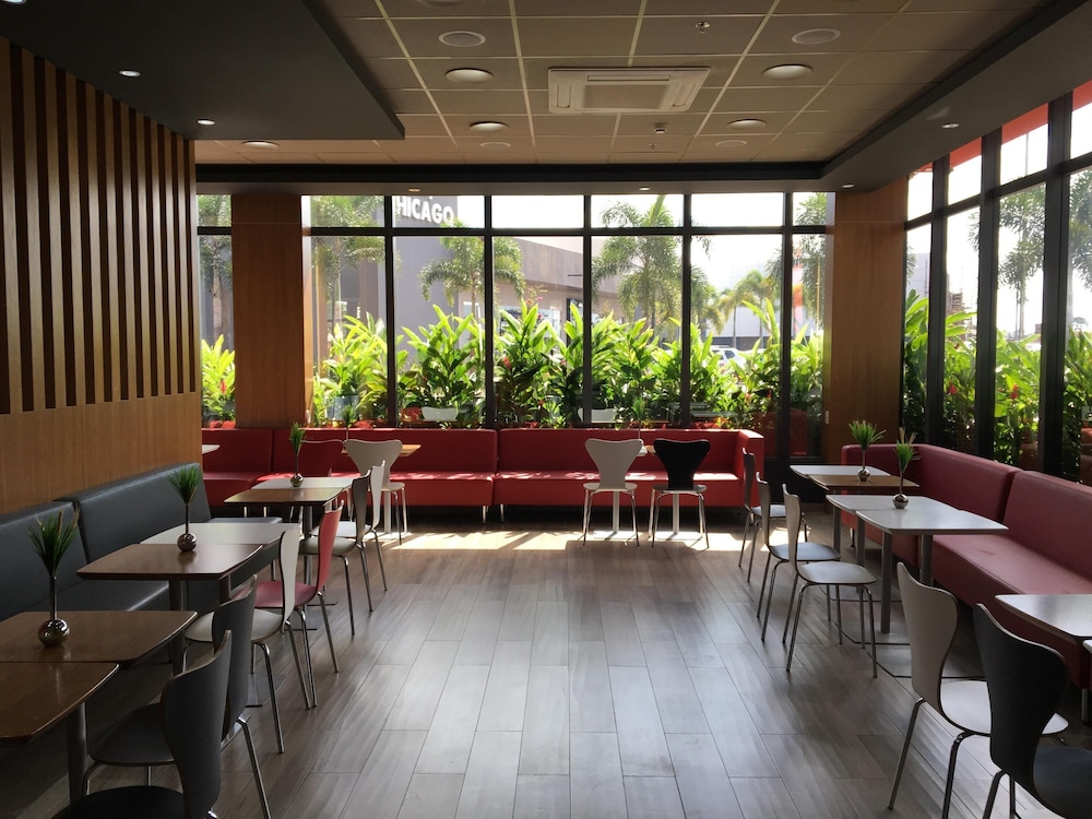 Ibis Jatai Hotel 30/50