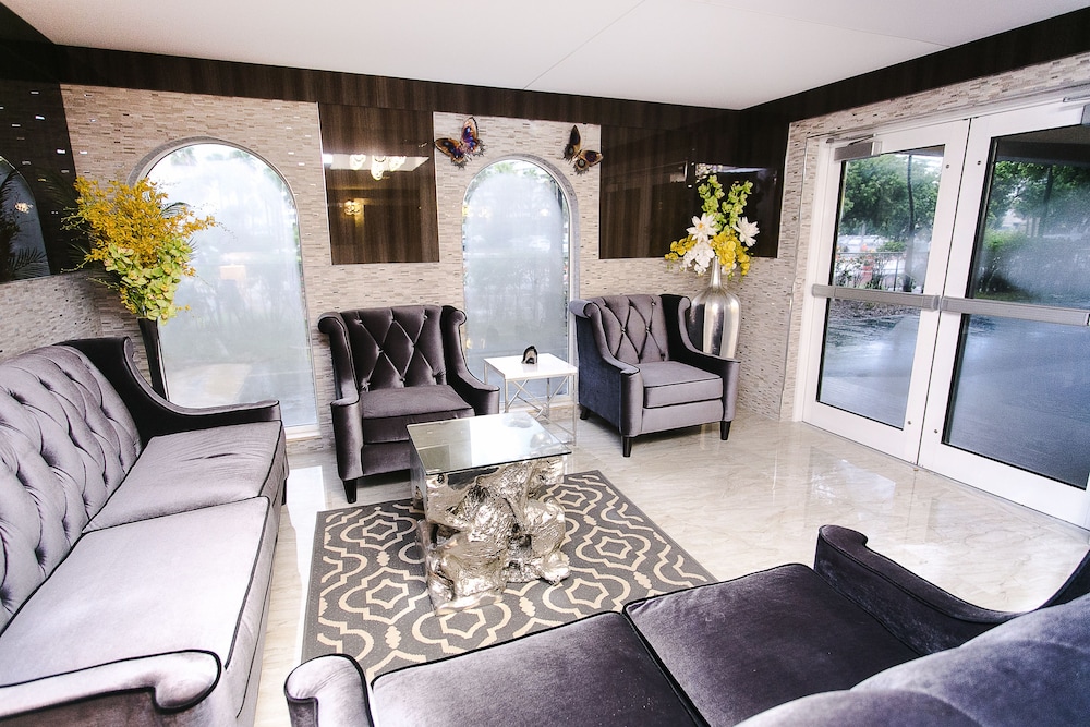 Ocean Beach Palace Hotel And Suites 44/67
