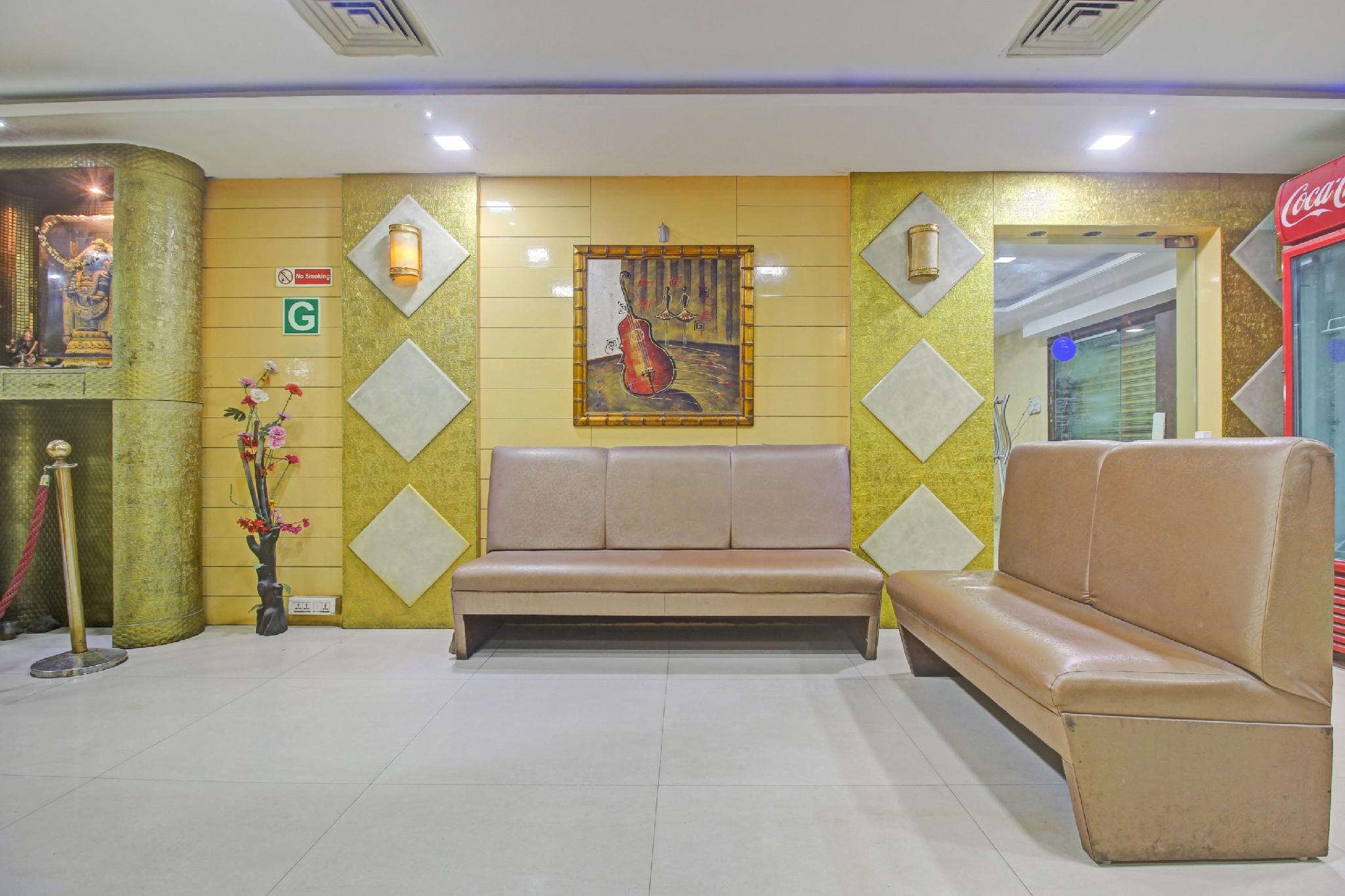 Collection O Hotel Regal Near ISKON TEMPLE , ABIDS 12/55