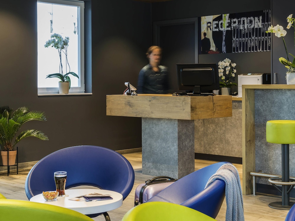 Ibis Budget Brugge Jabbeke 12/68