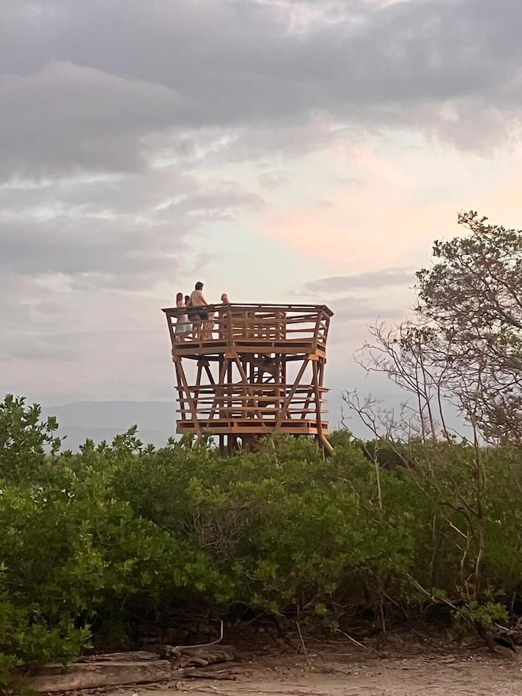 Awatawaa Ecolodge 5/50