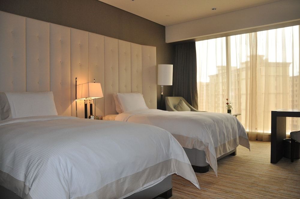 Royal International Hotel 13/60