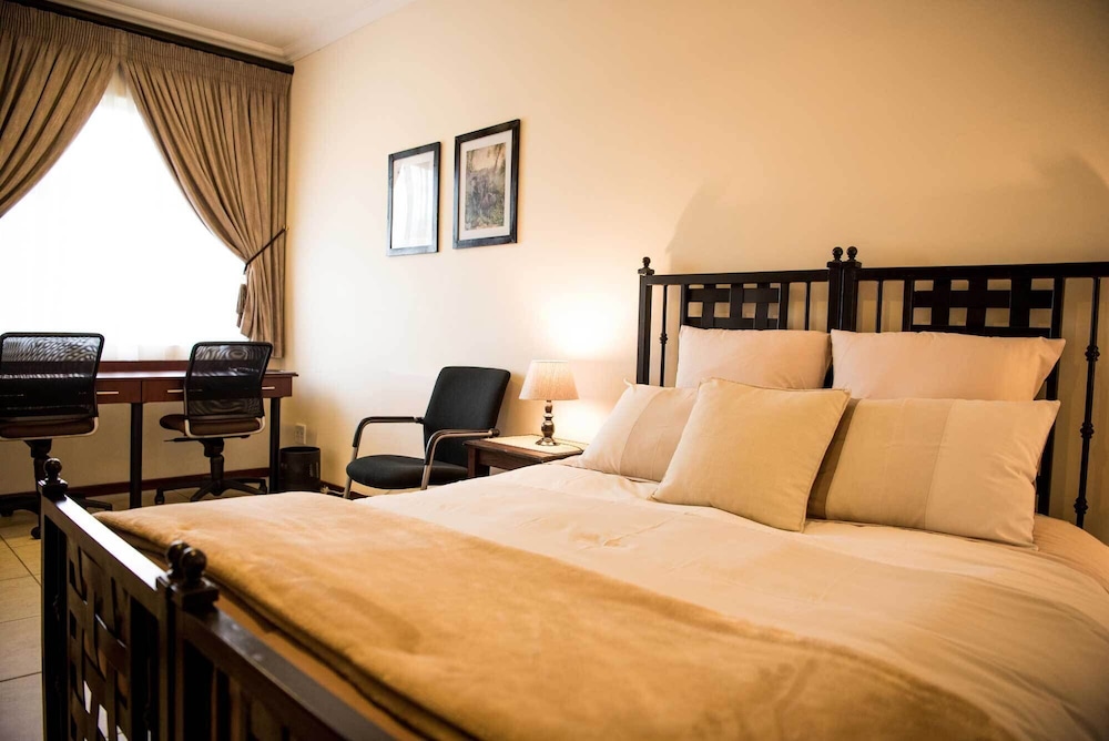 Amohela Guesthouse 6/38