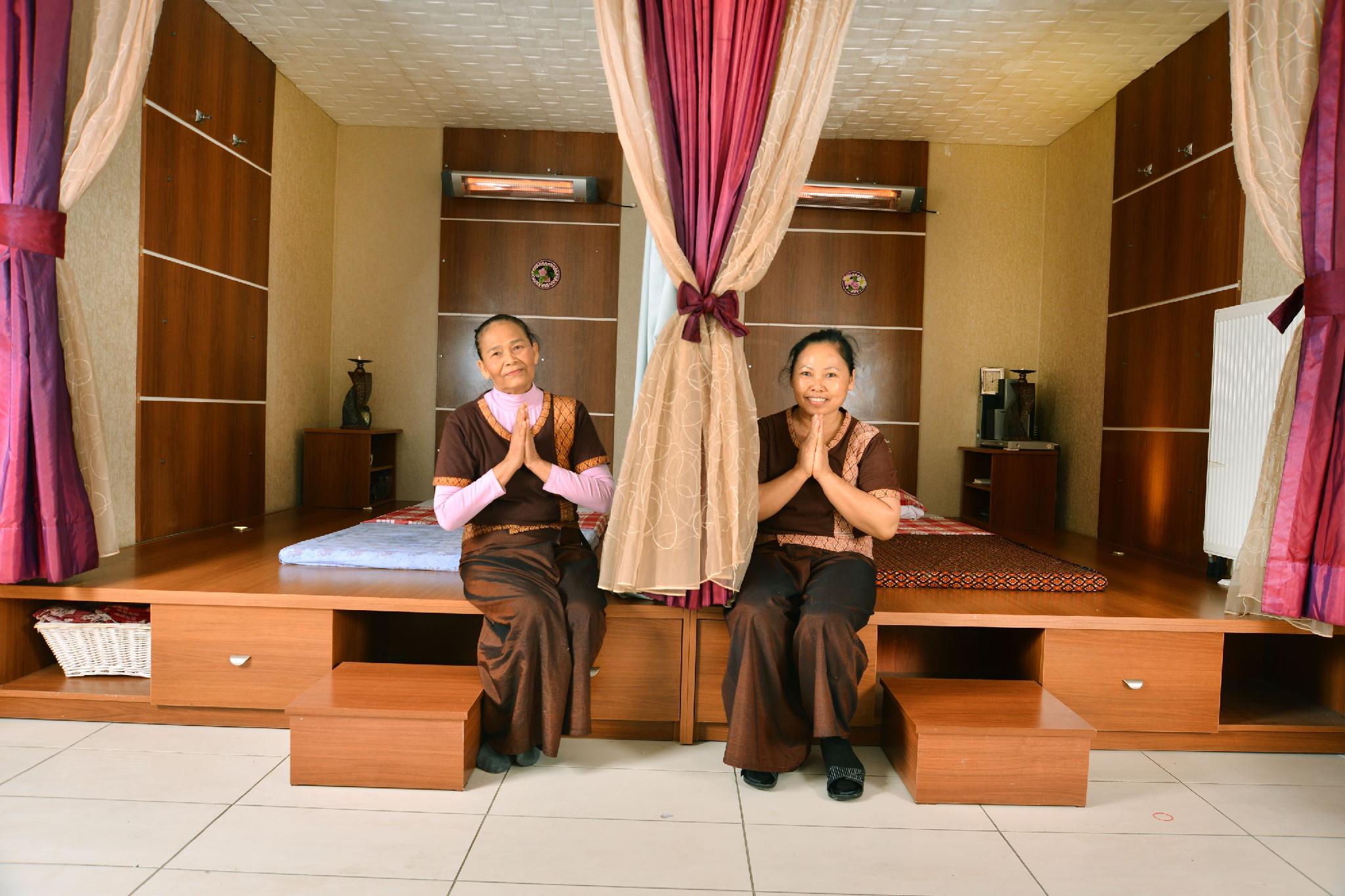 DOCS HOTEL THERMAL CLINIC 6/38