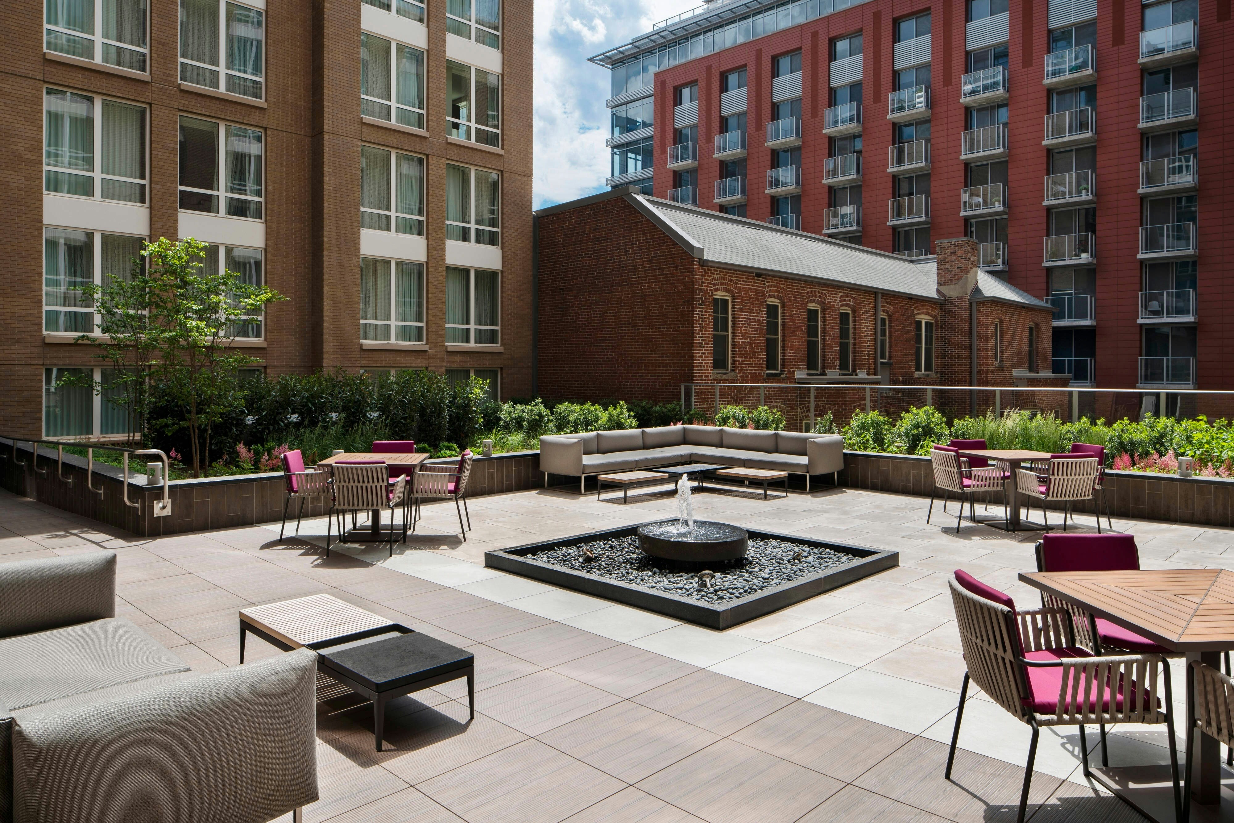 Residence Inn Washington Downtown Convention Center 54/56