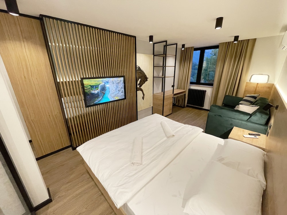 Hotel Komovi 10/50