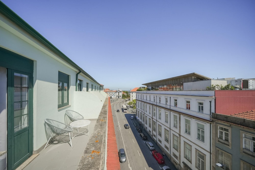 Feel Porto Historical Flats 2/50