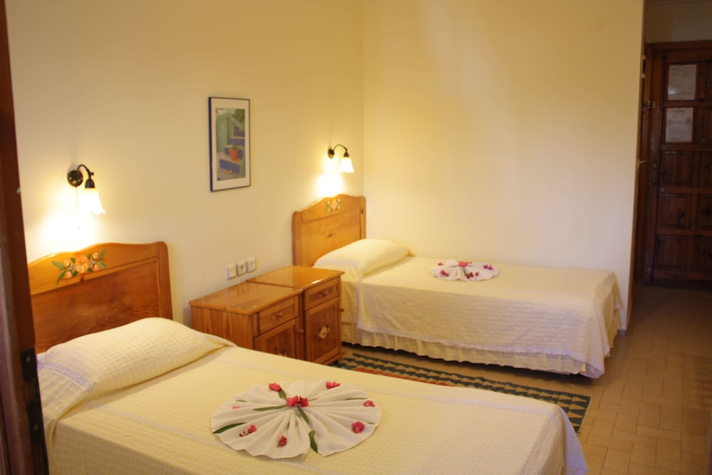 Toloman Hotel Bitez Beach 9/50