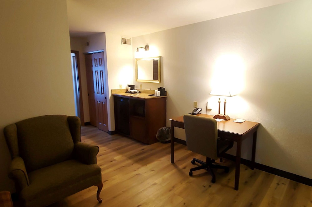 Wingate by Wyndham Youngstown/Austintown 28/48