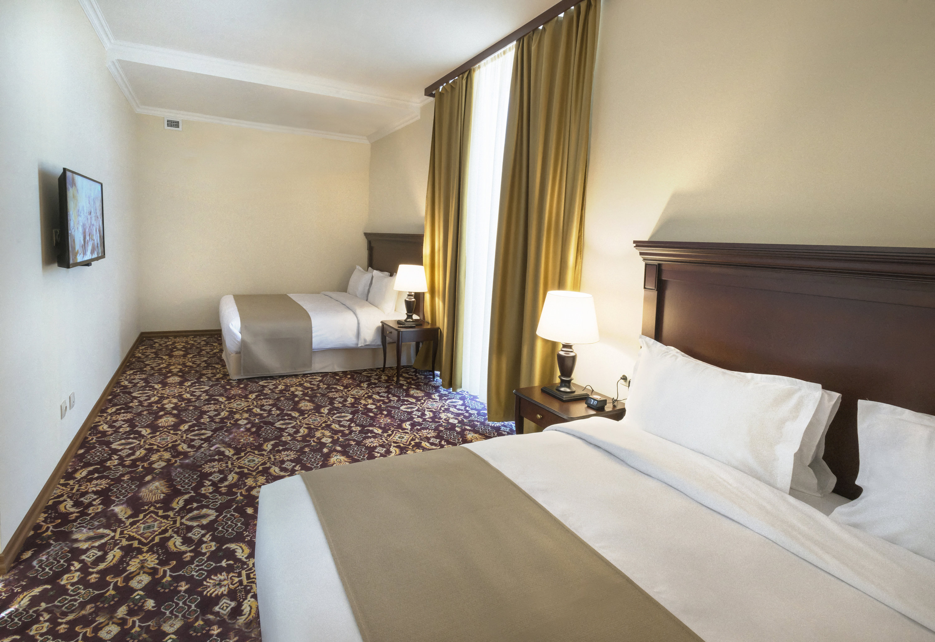 Ani Grand Hotel Yerevan 7/19