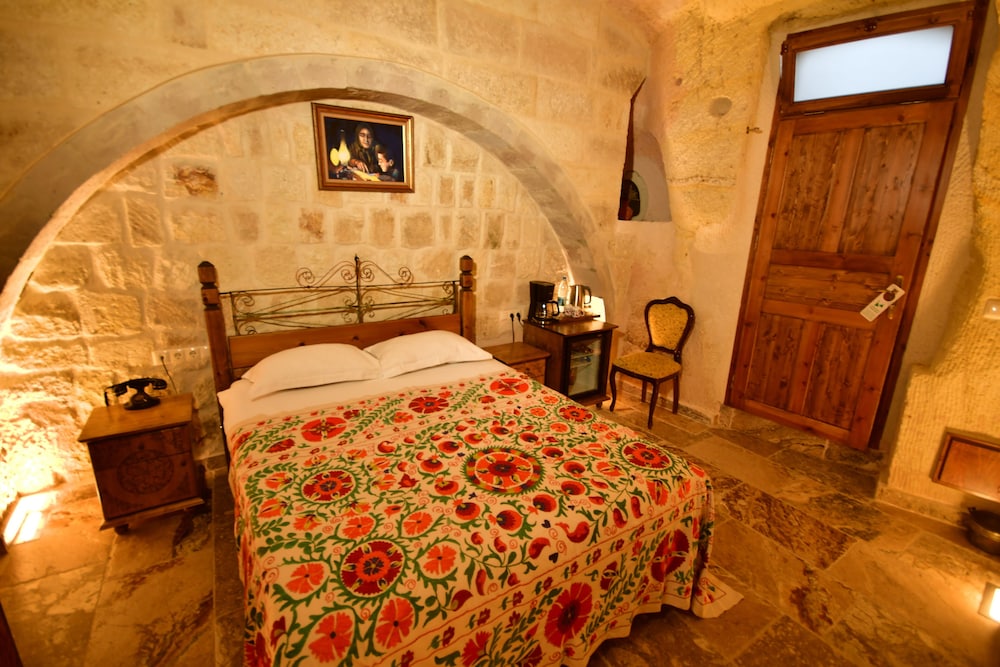 Nostalji Cave Suit Hotel 24/50