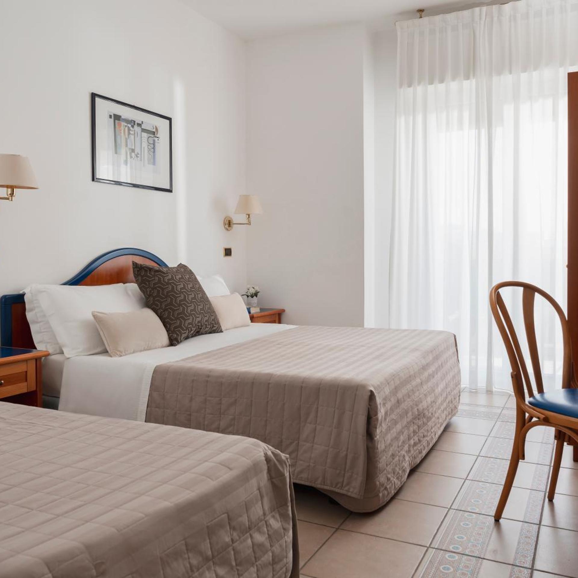Comfort, Triple, Lateral Side Sea View، Hotel Ascot 2/5