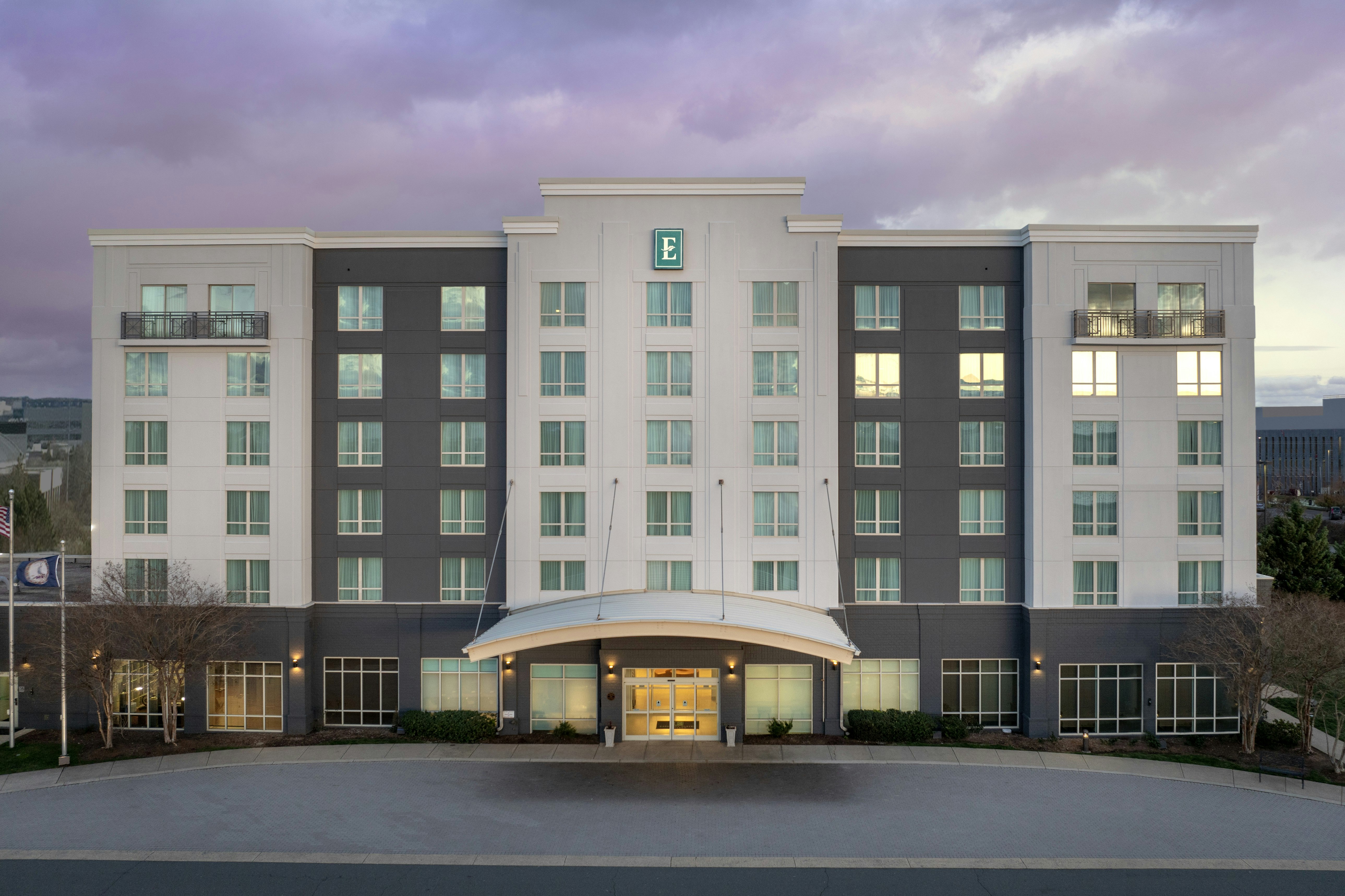 Embassy Suites by Hilton Dulles North Loudoun 2/58