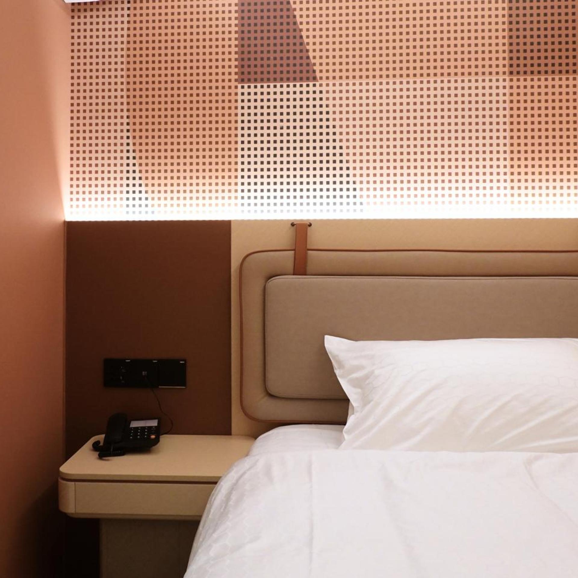 Hotel 165 24/45