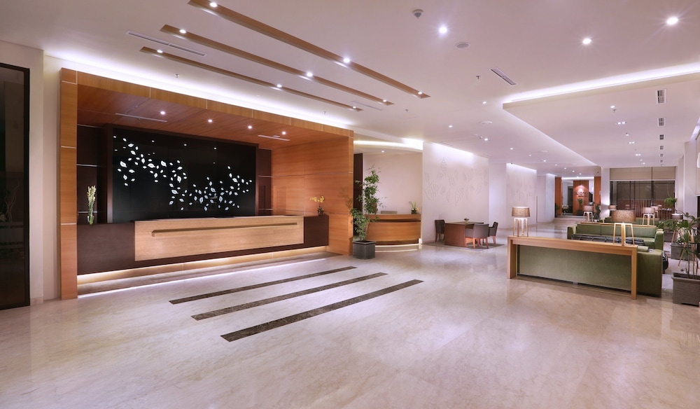 Aston Bojonegoro City Hotel 6/35