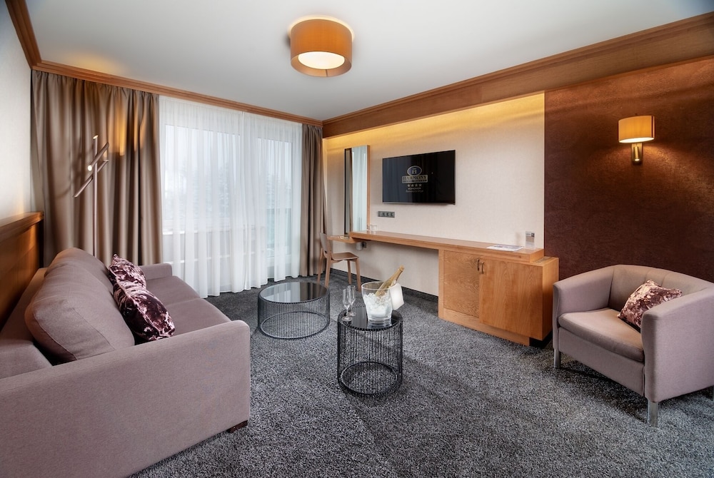 Hotel Harmony Club Hotel 42/67