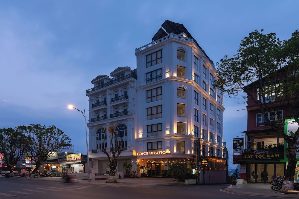 BRICS Boutique Dalat 5/50