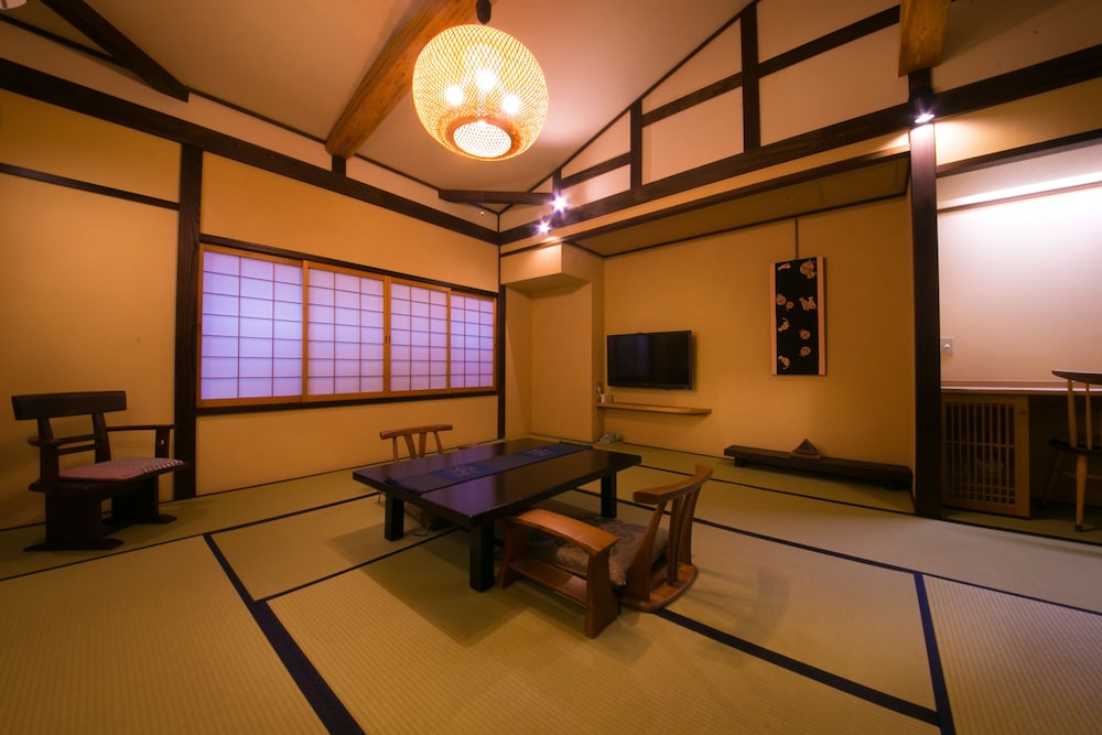 Hanaougi Bettei Iiyama 33/50
