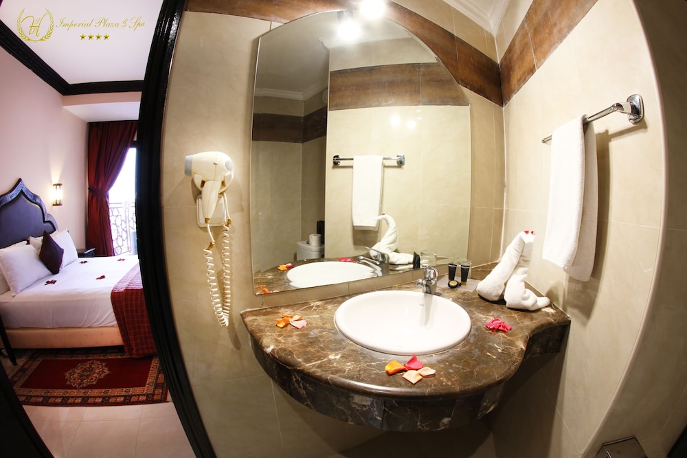 Imperial Plaza & Spa 24/70