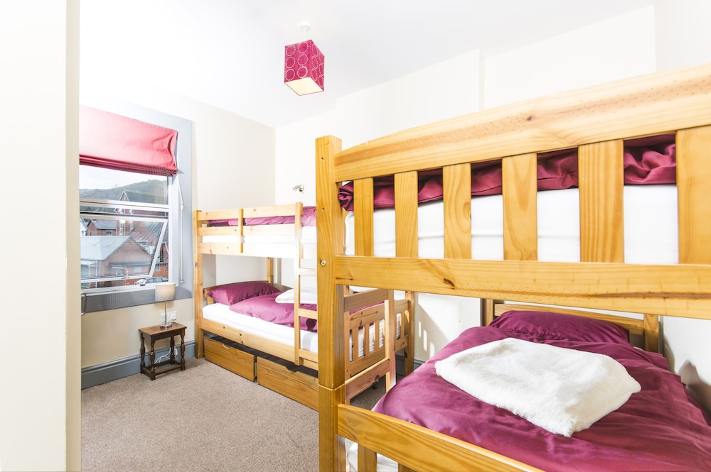 Llangollen Hostel 16/67
