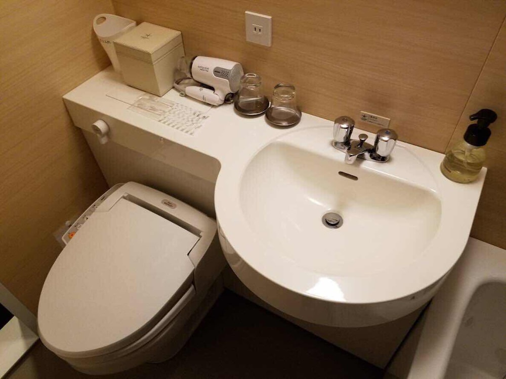 Candeo Hotels Matsuyama Okaido 50/50
