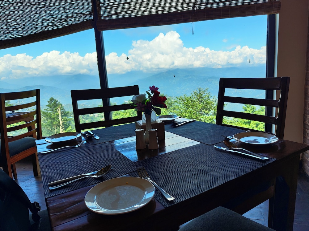 Hotel Himalayan Villa Pvt Ltd 31/50