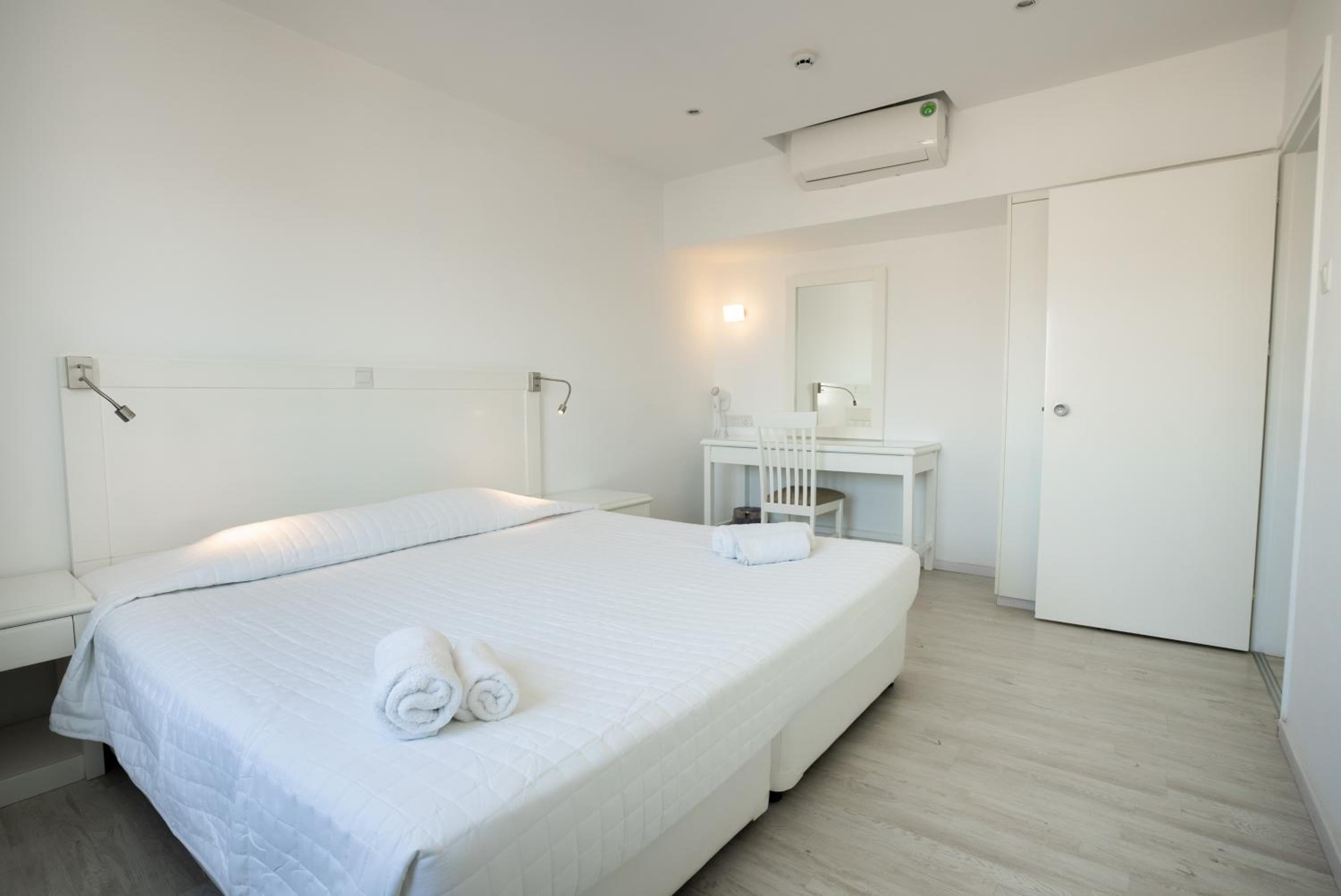 Liquid Hotel Apartments 23/62