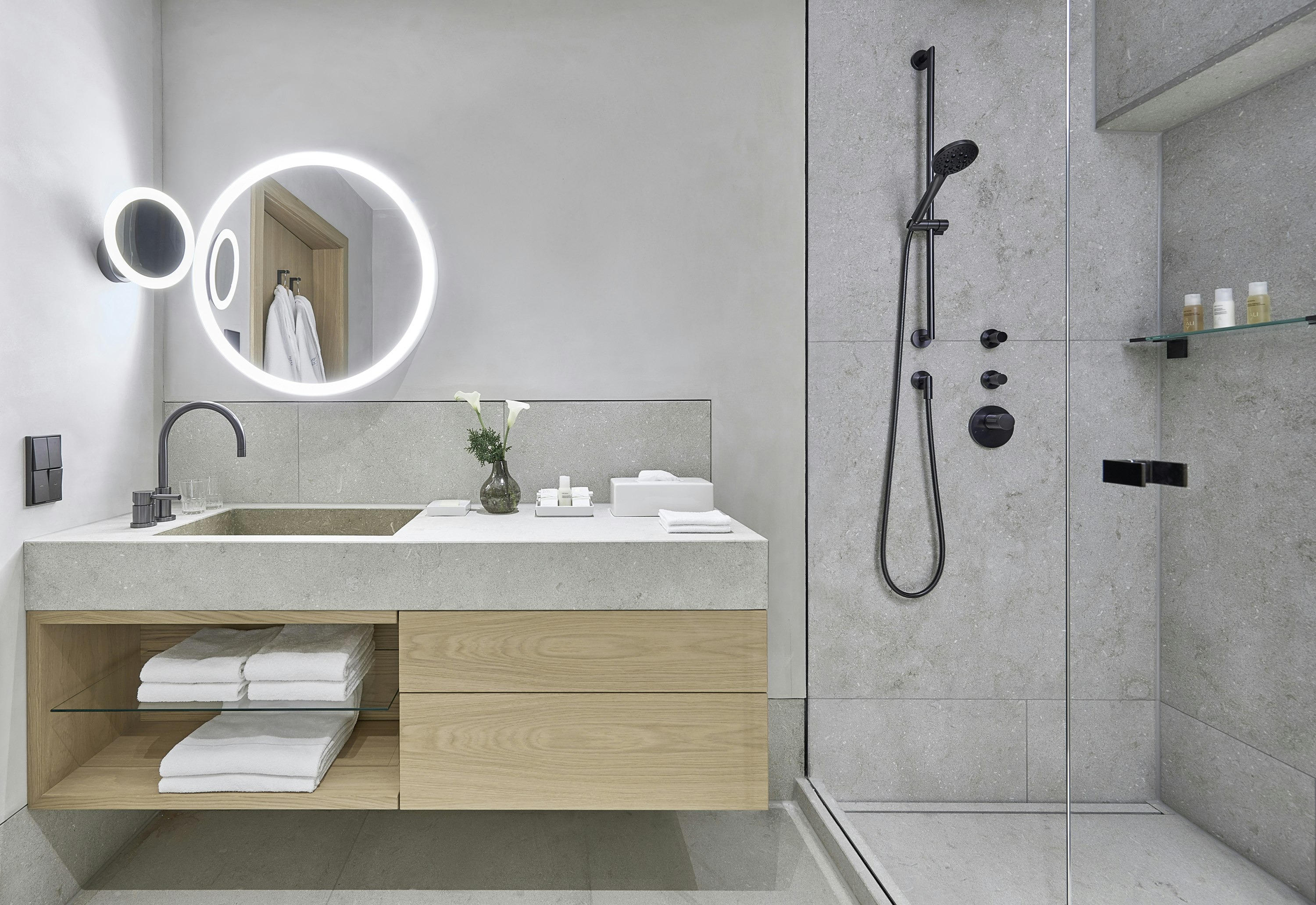 Hotel Weisses Rossl Kitzbuhel 48/50