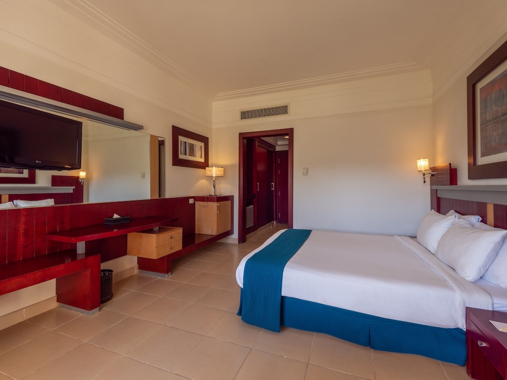SUPERIOR GARDEN VIEW ROOM
