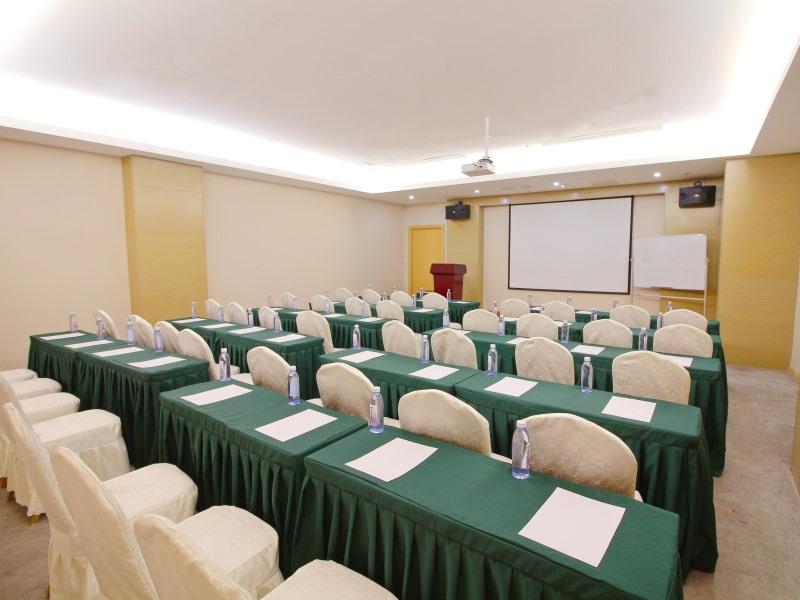 GreenTree Eastern Suzhou Industrial Park Expo Center Qingjianhu Union Square Hotel 41/50