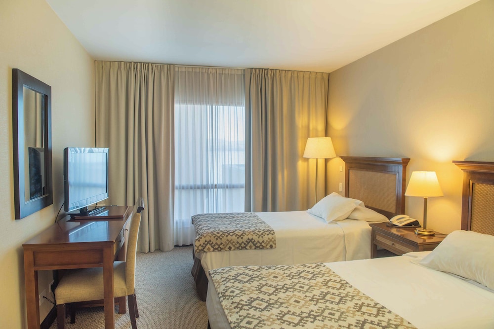 Economy, Twin Beds, Cacique Inacayal Lake & Spa Hotel 3/10