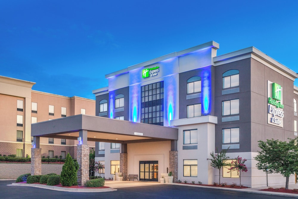 Holiday Inn Express Suites Augusta West Ft Gordon Area 7/69