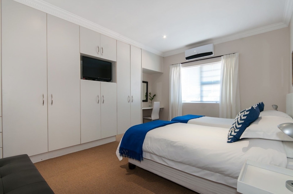 Millard Crescent Guest House 3/31