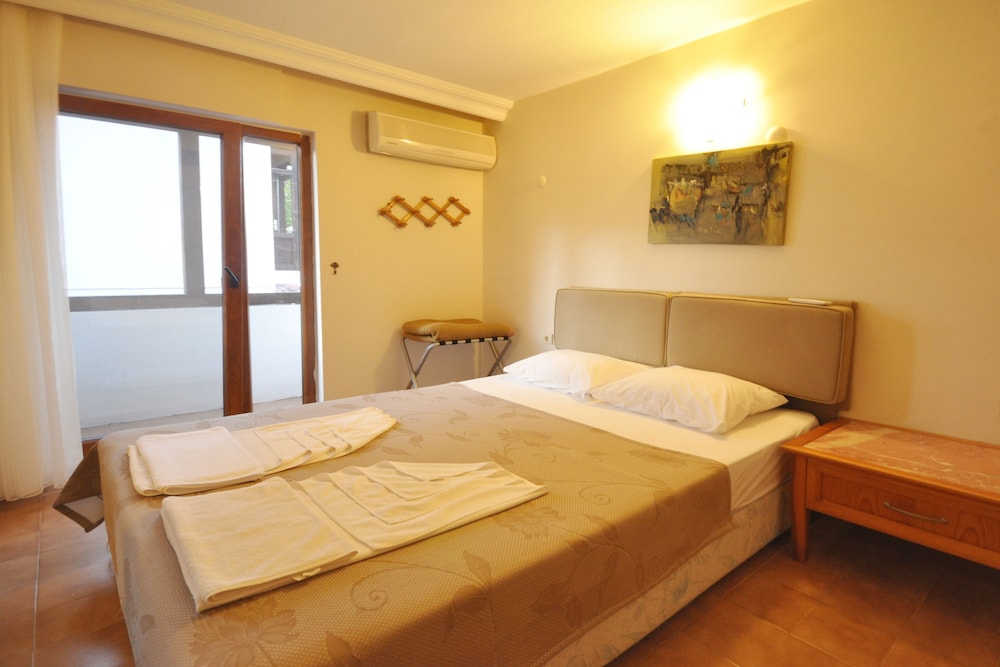 Ford Hotel - Special Class 6/50