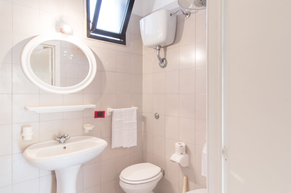 Racar Hotel &amp; Resort 40/45