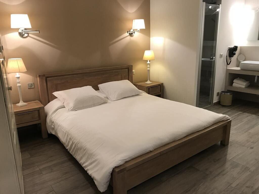 Hôtel Colomba 5/25
