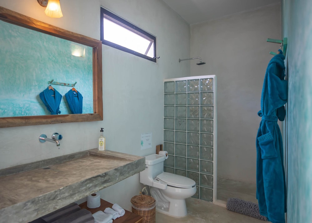 غرفة بسرير كينج بشرفة، Turquoise Tulum Hotel 10/10