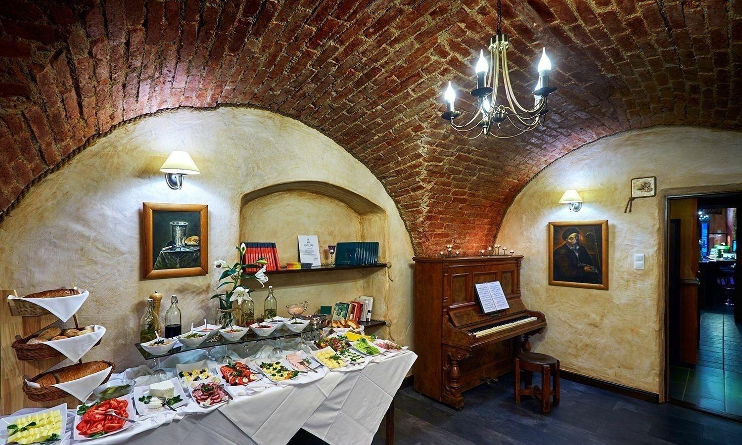 Hotel Baron Karczma Grodzka 42/51